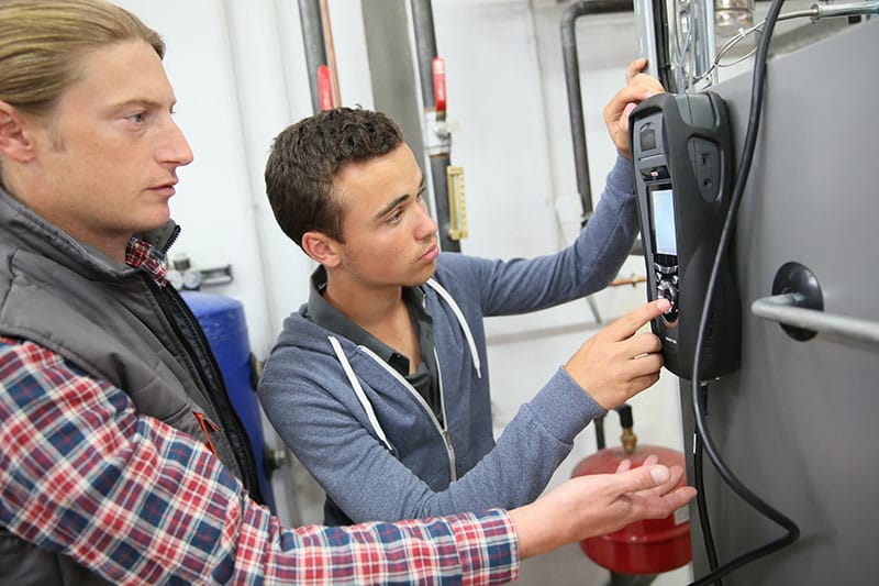 Two installers training